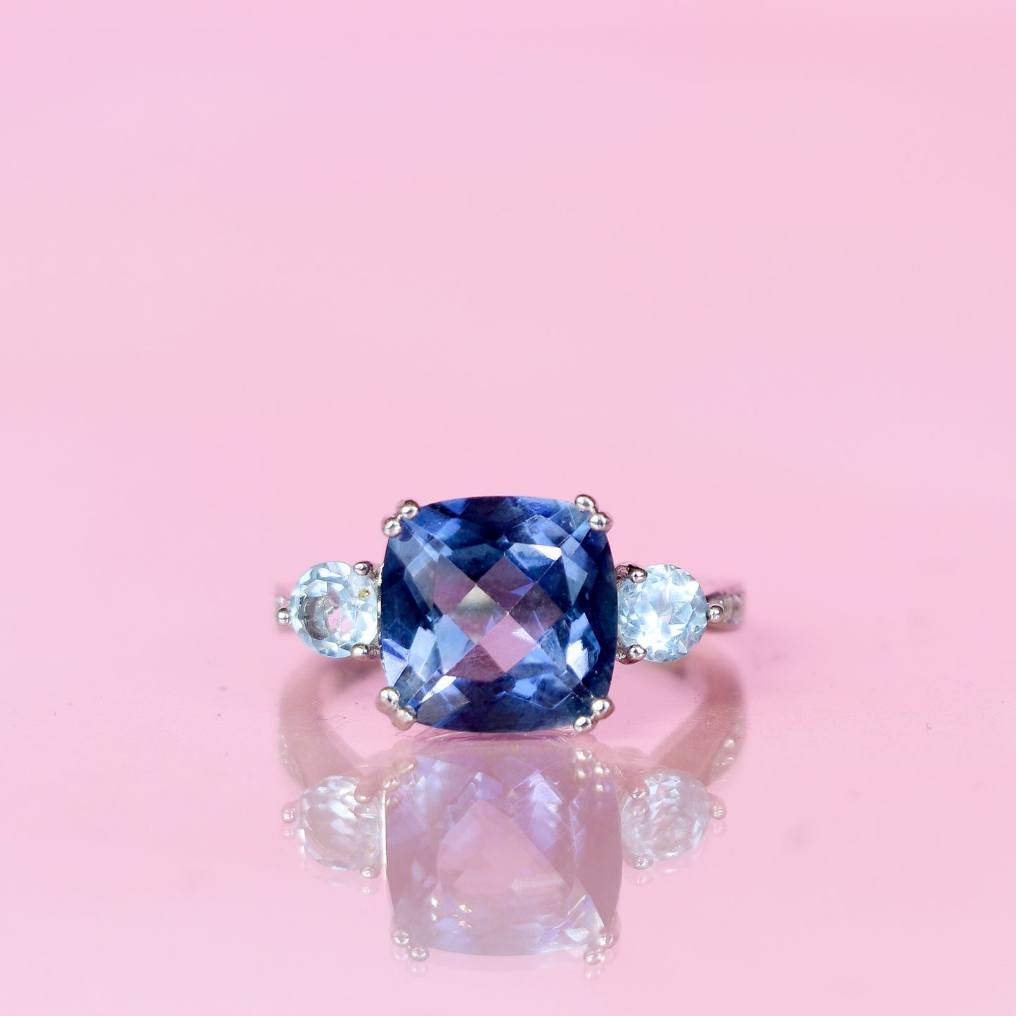 NATURAL IOLITE “OASIS” RING