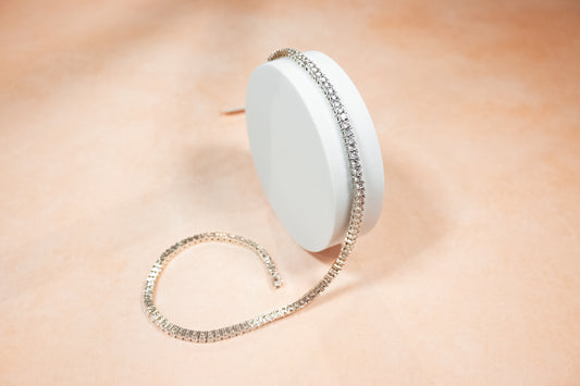 STERLING SILVER CLASSIC TENNIS NECKLACE 3MM 3 CLAWS (ALL STONES SAME SIZE, WHITE BASE)