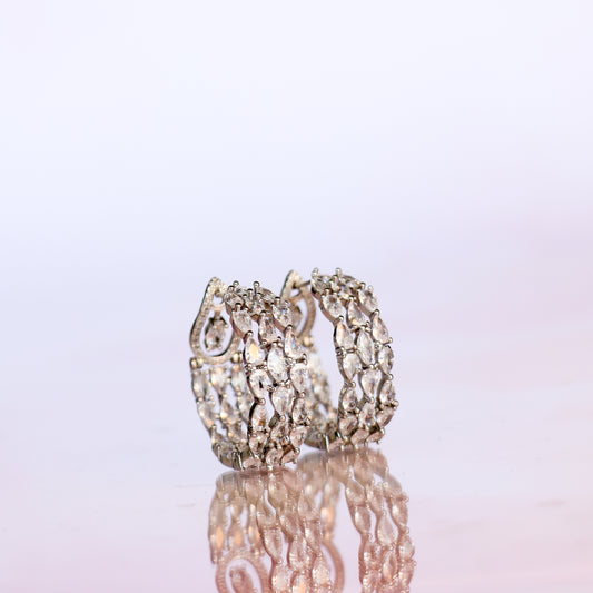 THE “ETERNAL” HOOPS