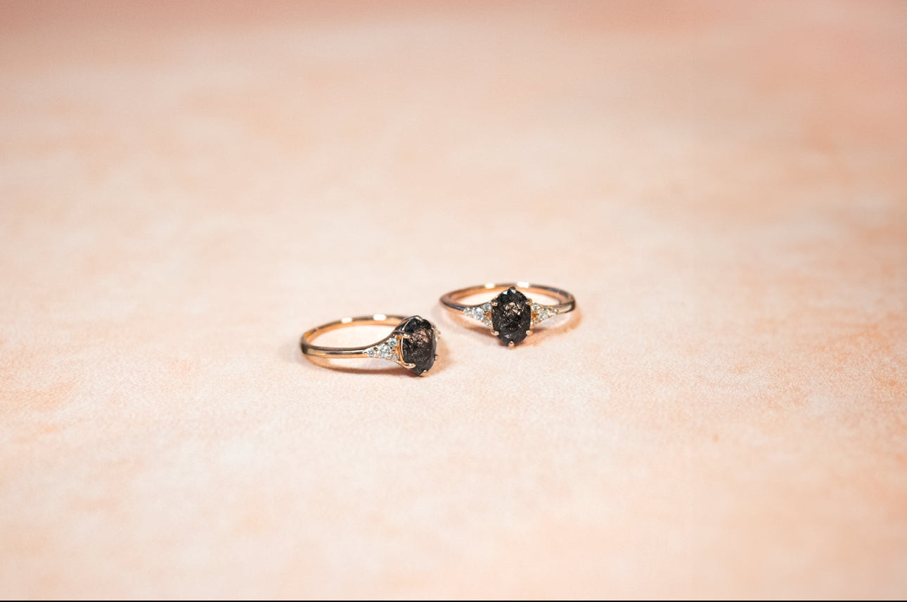 RUTILATED BLACK QUARTZ OVAL RING
