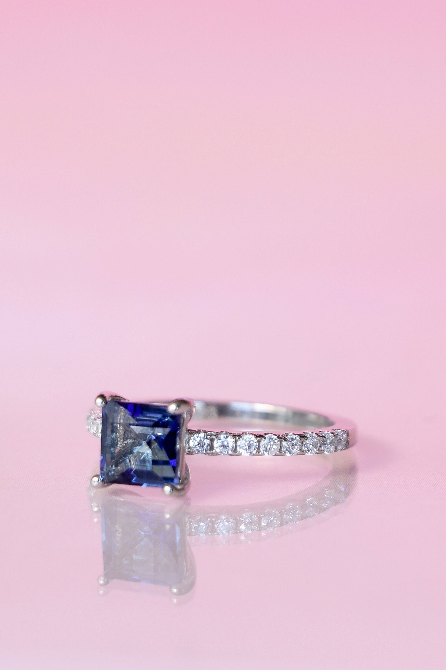 IOLITE SQUARE RING