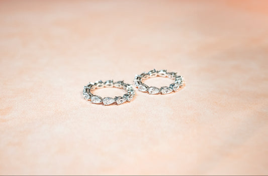 HIGH CARBON DIAMOND “HORIZONTAL DROPS” RING