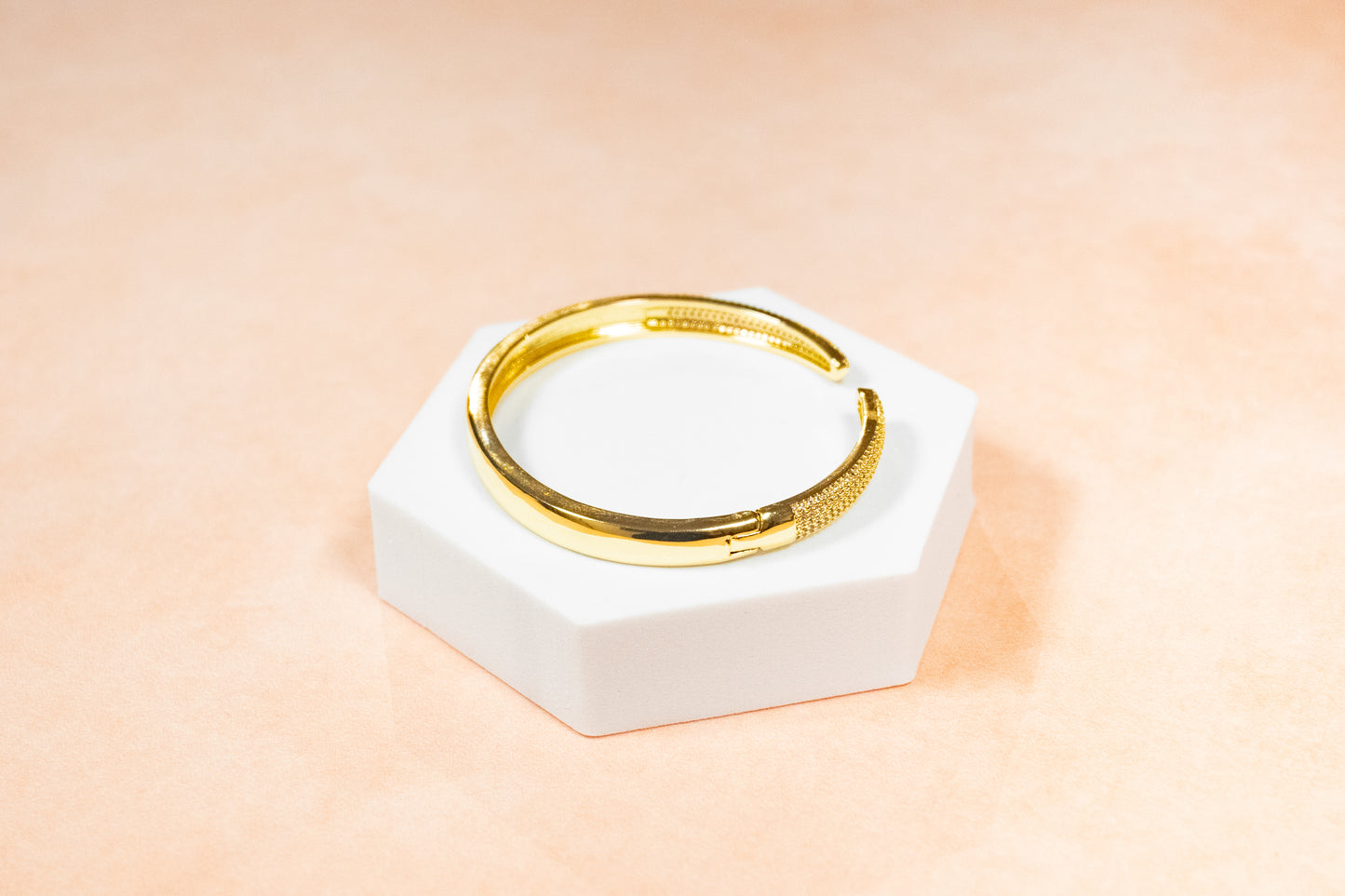 THE “EVERYDAY” GOLDEN BANGLE