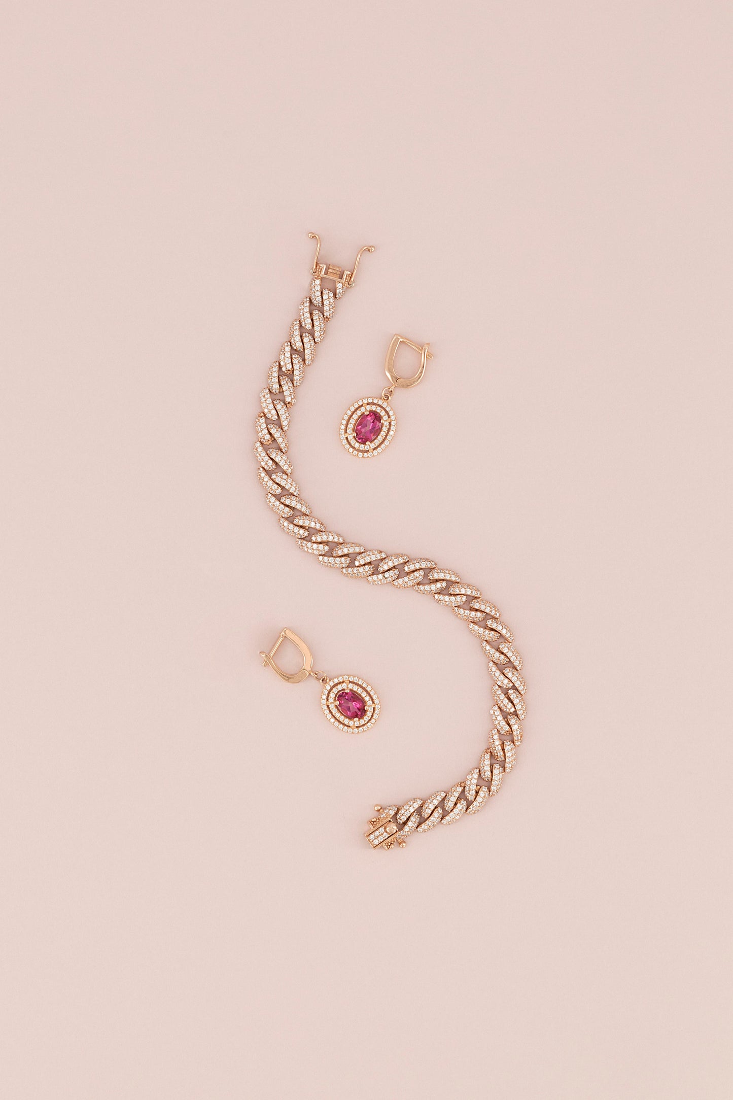 THE “BLUSH OVAL” EARRINGS