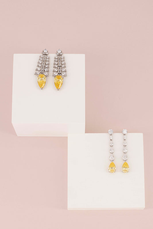 “GOLDEN CASCADE” LONG EARRINGS (left side earrings)