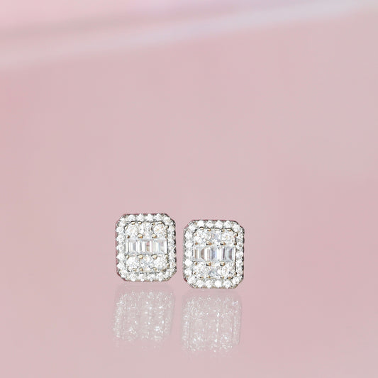 TIMELESS ALL-WHITE CLASSIC EARRINGS WITH HALO